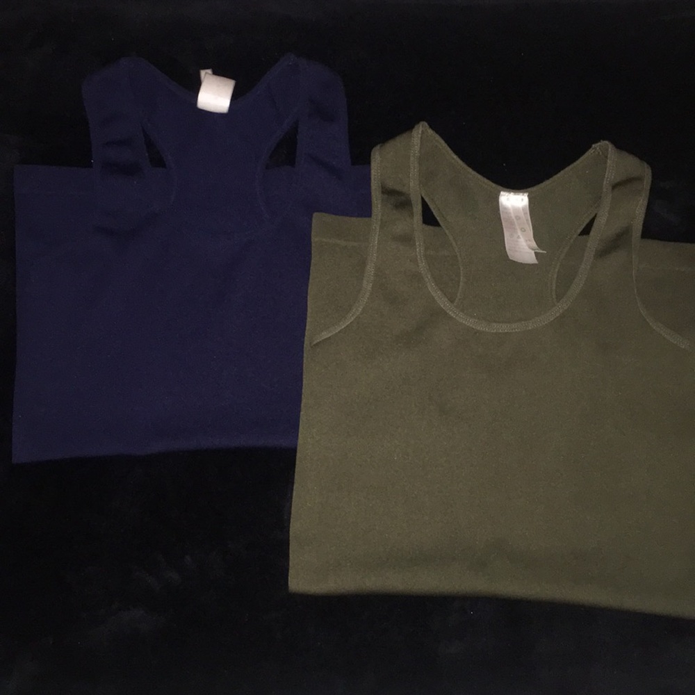 2 stretch tank tops Navy Blue & Green